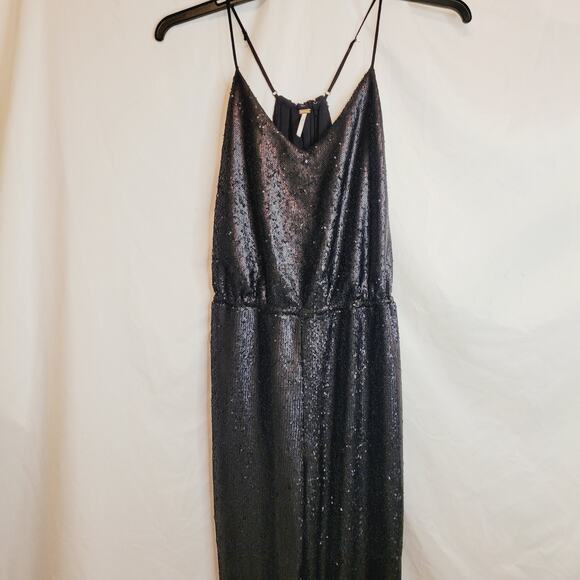Free People black all over sequin slouchy vneck spaghetti strap jumpsuit Size XS - Picture 5 of 9